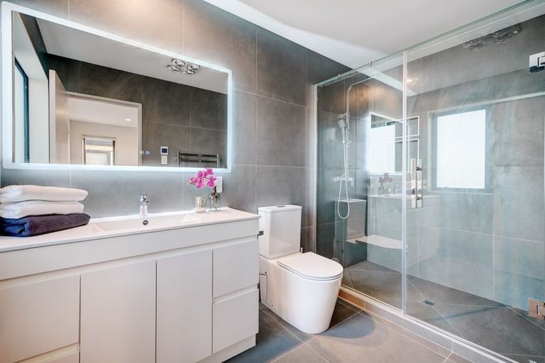 Photo of property in 34d Nikau Street, New Lynn, Auckland, 0600