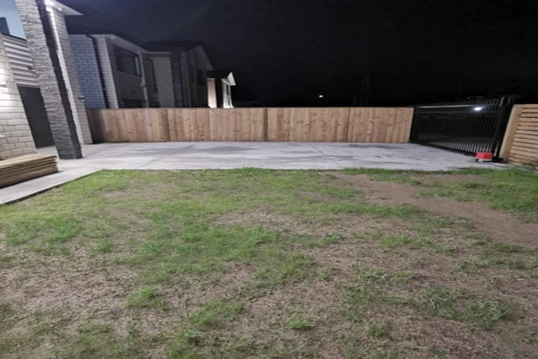 Photo of property in 2a Elizabeth Avenue, Papatoetoe, Auckland, 2025