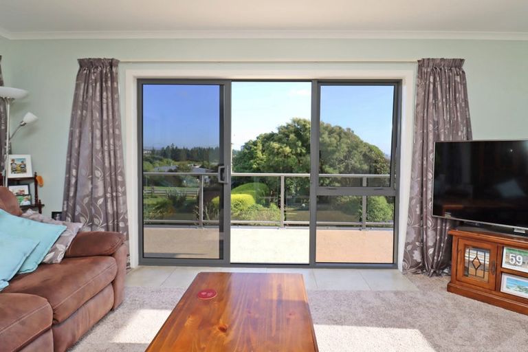 Photo of property in 11 Oakham Street, Hampden, 9410