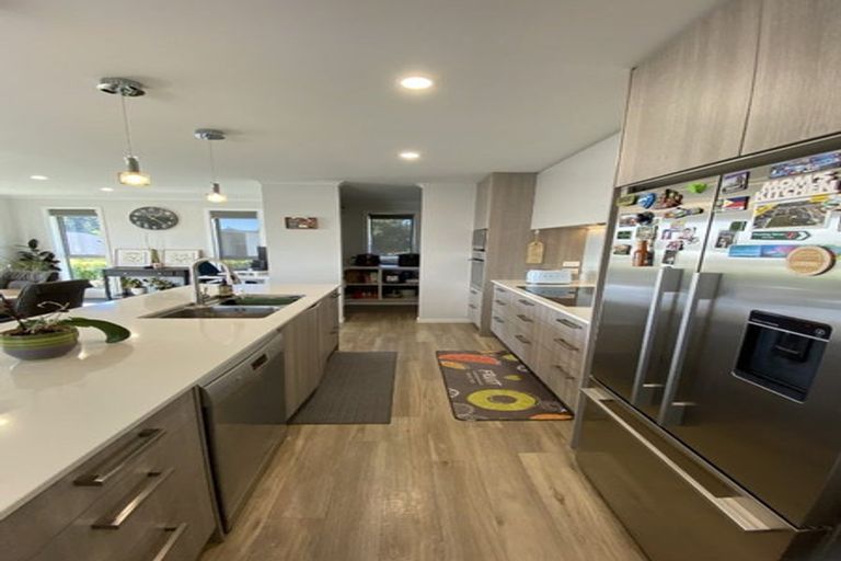 Photo of property in 6 Ken Douglas Drive, Aotea, Porirua, 5024