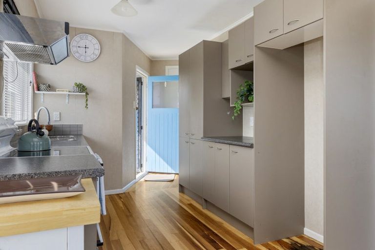 Photo of property in 208 Tamamutu Street, Taupo, 3330