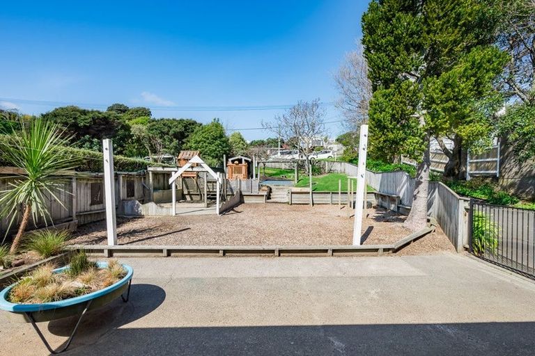 Photo of property in 9 Glen Road, Raumati South, Paraparaumu, 5032