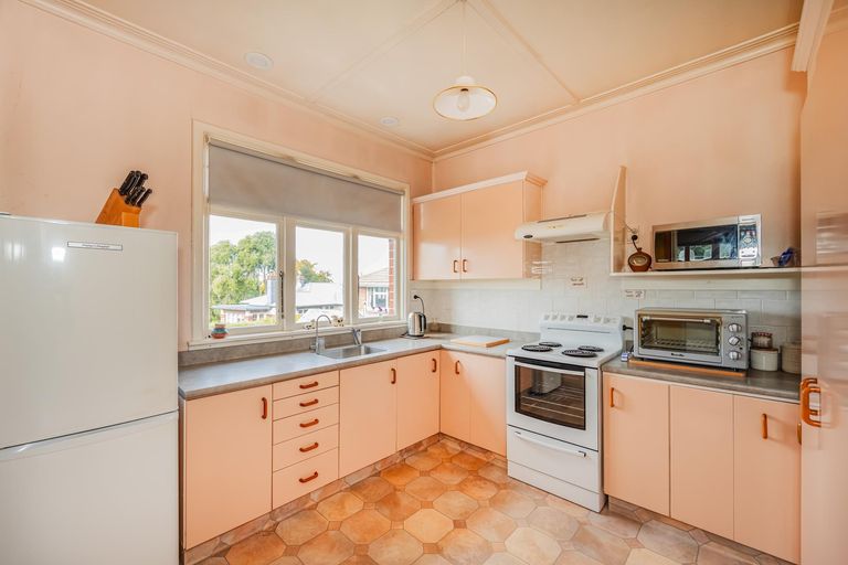 Photo of property in 3 Clyde Street, Oamaru North, Oamaru, 9400