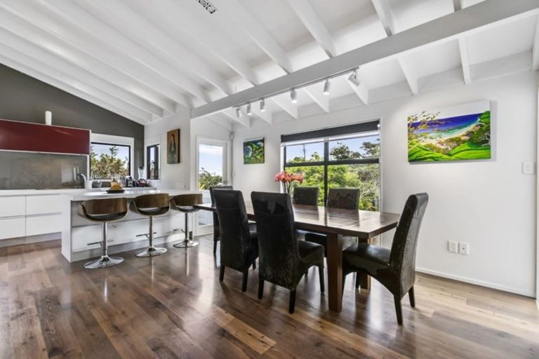 Photo of property in 2/24 Colonial Road, Birkenhead, Auckland, 0626