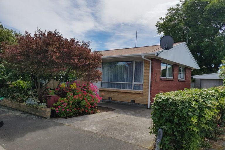 Photo of property in 77 Dover Street, St Albans, Christchurch, 8014