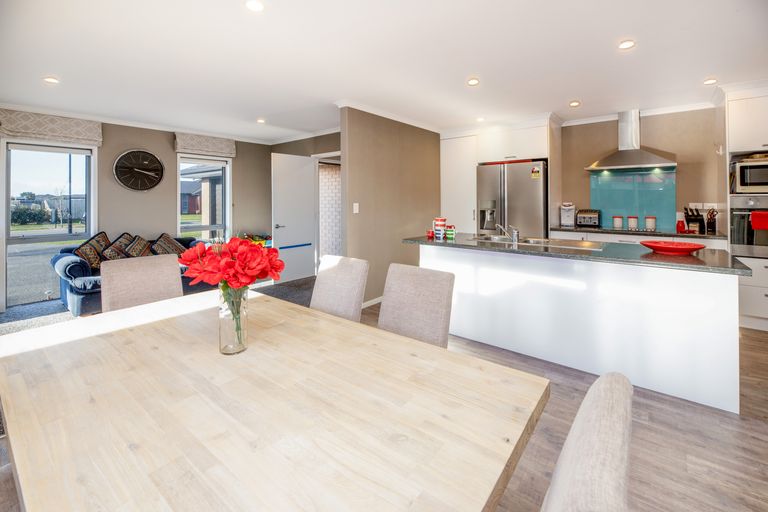 Photo of property in 15 Lignite Drive, Rolleston, 7614