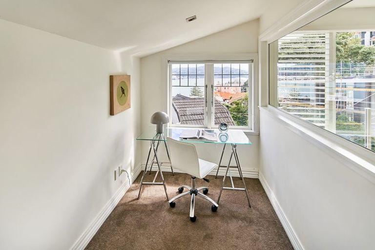 Photo of property in 2b Wilkinson Street, Oriental Bay, Wellington, 6011