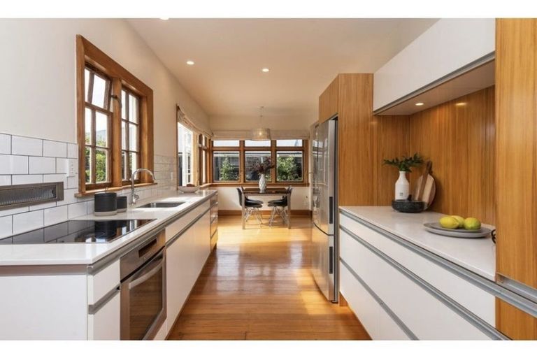 Photo of property in 157 Innes Road, St Albans, Christchurch, 8052