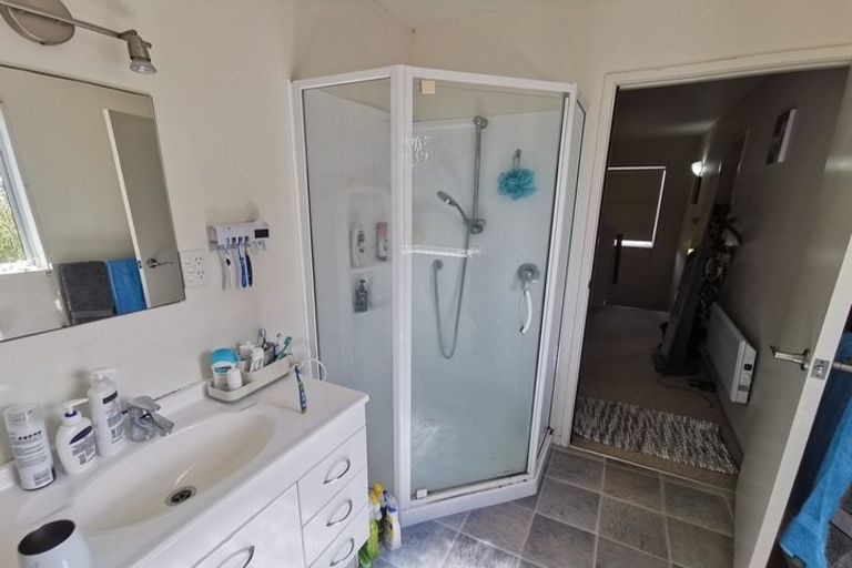 Photo of property in 80a Lynn Road, Bayview, Auckland, 0629
