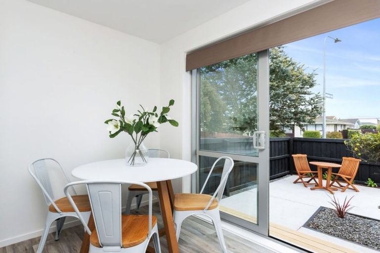 Photo of property in 8 Ashwood Street, Parklands, Christchurch, 8083
