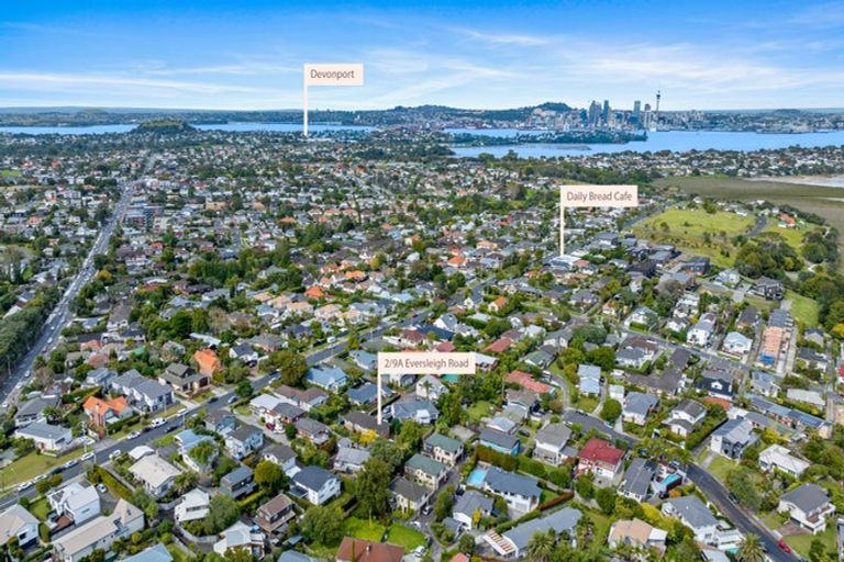 Photo of property in 9a/1 Eversleigh Road, Belmont, Auckland, 0622