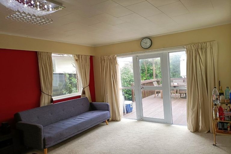 Photo of property in 177 Broderick Road, Johnsonville, Wellington, 6037