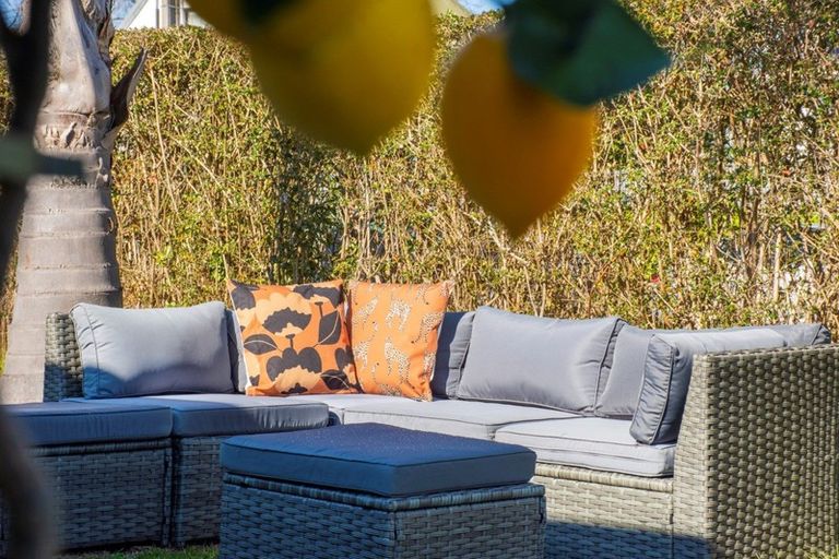 Photo of property in 9 Charles Street, Bellevue, Tauranga, 3110