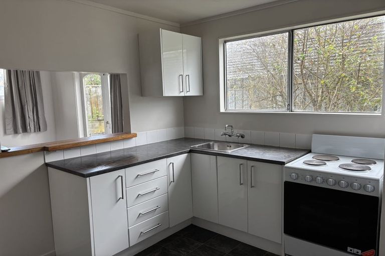 Photo of property in 28b Leighton Avenue, Waiwhetu, Lower Hutt, 5010