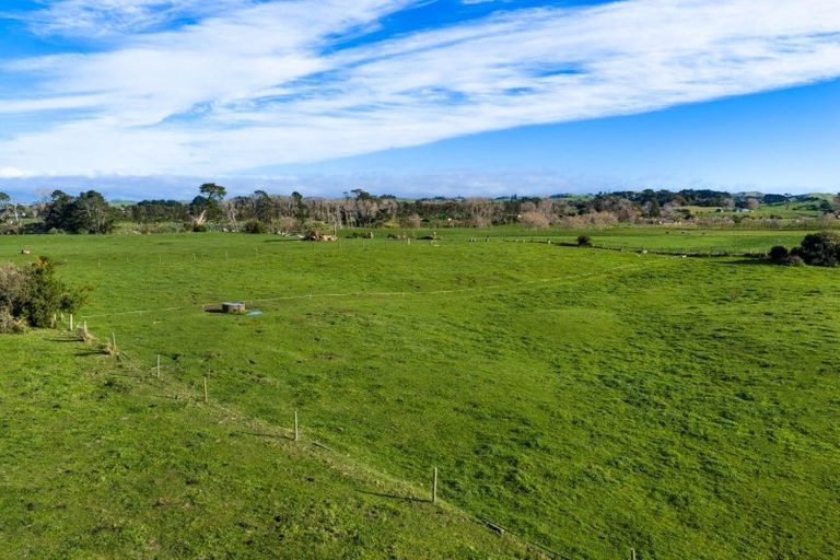 Photo of property in 45 Karioitahi Road, Waiuku, 2683