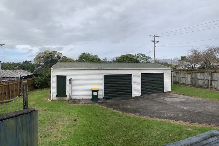 Photo of property in 19 Salisbury Road, Birkdale, Auckland, 0626