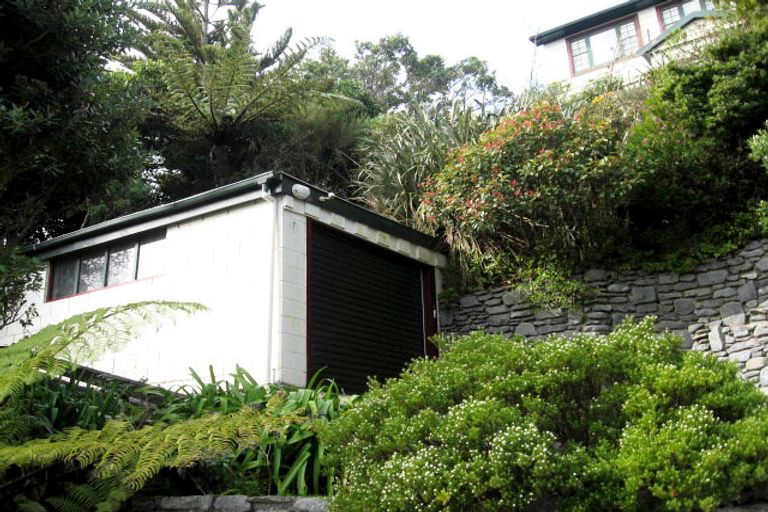 Photo of property in 3 Versailles Street, Karori, Wellington, 6012