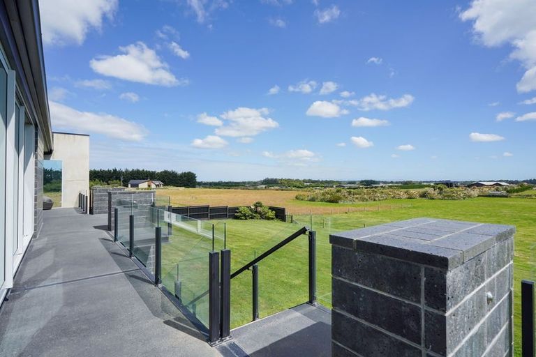 Photo of property in 89 Sunrise Drive, Seaward Bush, Invercargill, 9812