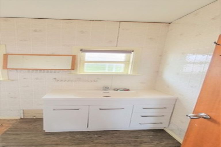 Photo of property in 14 Charles Street, Papatoetoe, Auckland, 2025