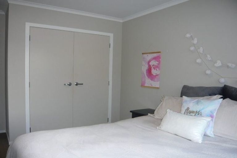 Photo of property in 27u8 Jones Crescent, Melville, Hamilton, 3206