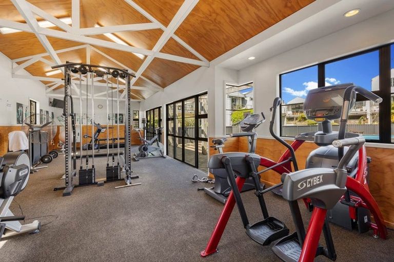 Photo of property in 20/5 Carolina Place, Albany, Auckland, 0632