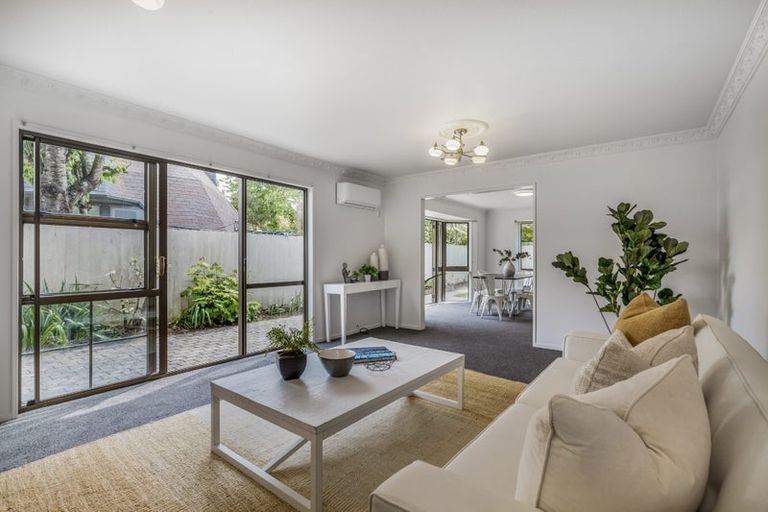 Photo of property in 278 Memorial Avenue, Burnside, Christchurch, 8053