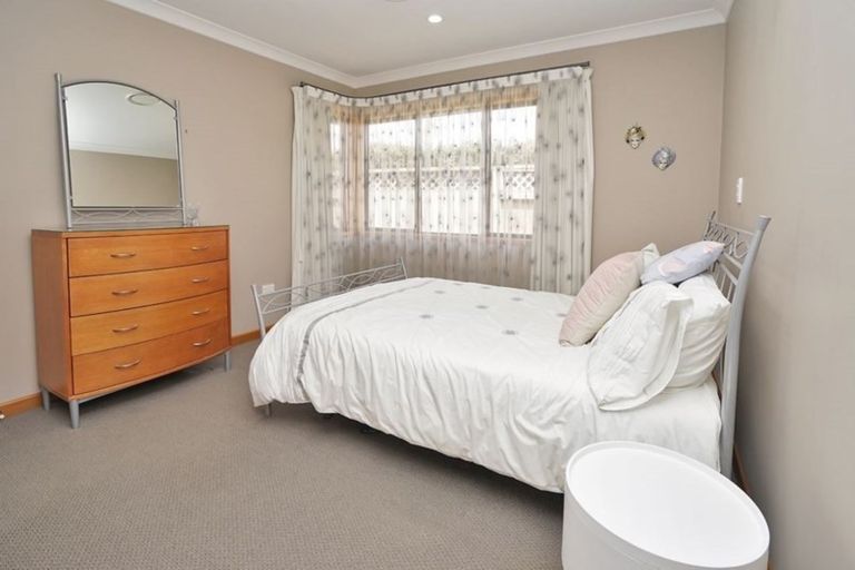 Photo of property in 14 Jaemont Court, Huntington, Hamilton, 3210