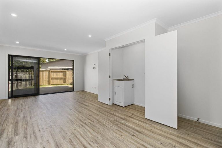Photo of property in 59u2 Oakfield Crescent, Pukete, Hamilton, 3200