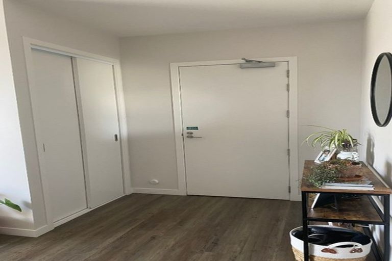 Photo of property in 11/4161 Great North Road, Glen Eden, Auckland, 0602