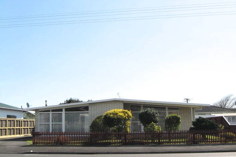 Photo of property in 26 Tukapa Street, Westown, New Plymouth, 4310