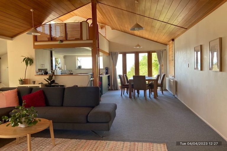 Photo of property in 25 Putnam Street, Northland, Wellington, 6012