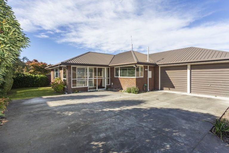 Photo of property in 96 Rattray Street, Riccarton, Christchurch, 8041