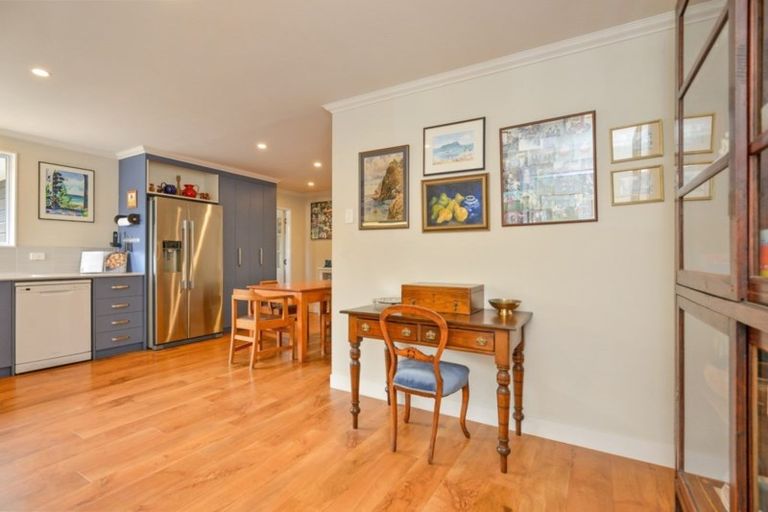 Photo of property in 38b Mcmaster Street, Greytown, 5712