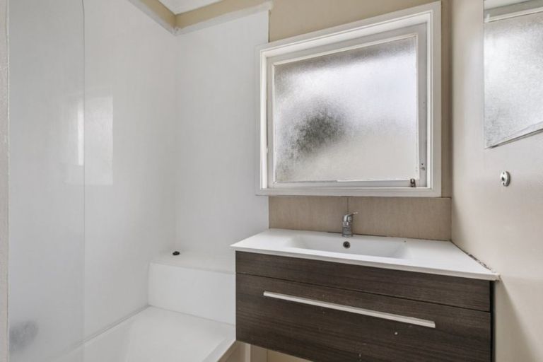 Photo of property in 76 Thompson Terrace, Manurewa, Auckland, 2102