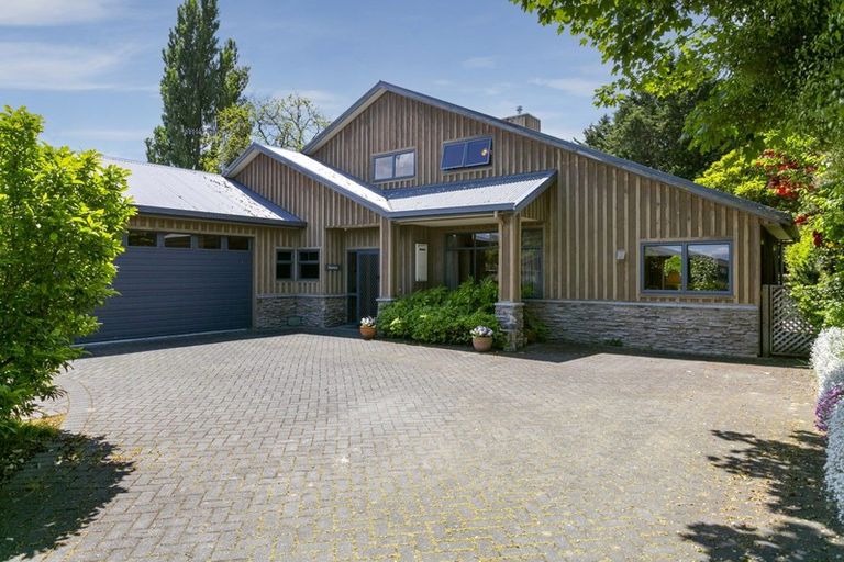 Photo of property in 2/22 Ngamotu Road, Taupo, 3330