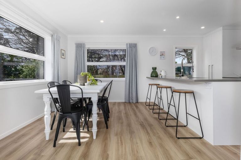 Photo of property in 46 Nimmo Avenue West, Waikanae, 5036