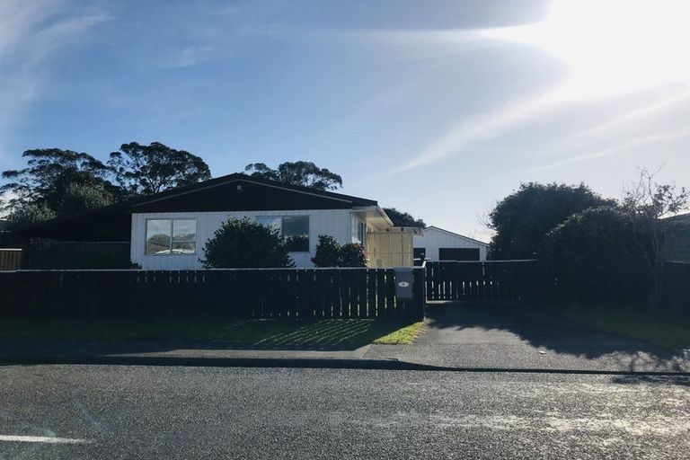 Photo of property in 11 Makarini Street, Paraparaumu, 5032