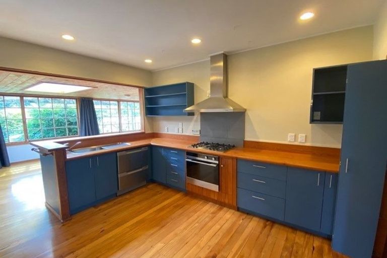 Photo of property in 34 Bluegum Road, Paraparaumu Beach, Paraparaumu, 5032