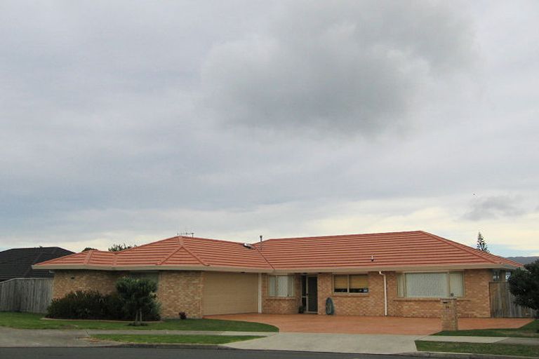 Photo of property in 24 Rifleman Lane, Paraparaumu Beach, Paraparaumu, 5032