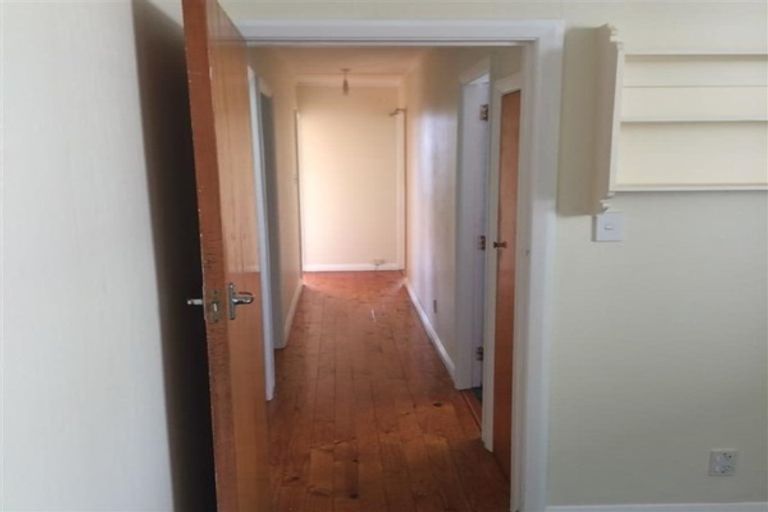 Photo of property in 75 Farnham Street, Mornington, Wellington, 6021