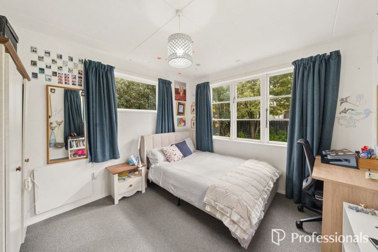 Photo of property in 6 Anson Grove, Naenae, Lower Hutt, 5011
