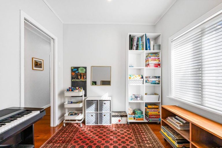 Photo of property in 41 Parker Avenue, New Lynn, Auckland, 0600