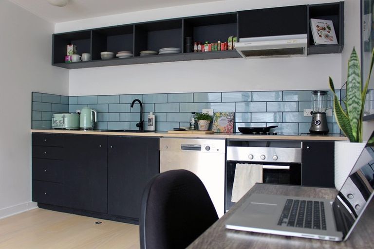 Photo of property in Hannahs Corner, 6/8 Leeds Street, Te Aro, Wellington, 6011