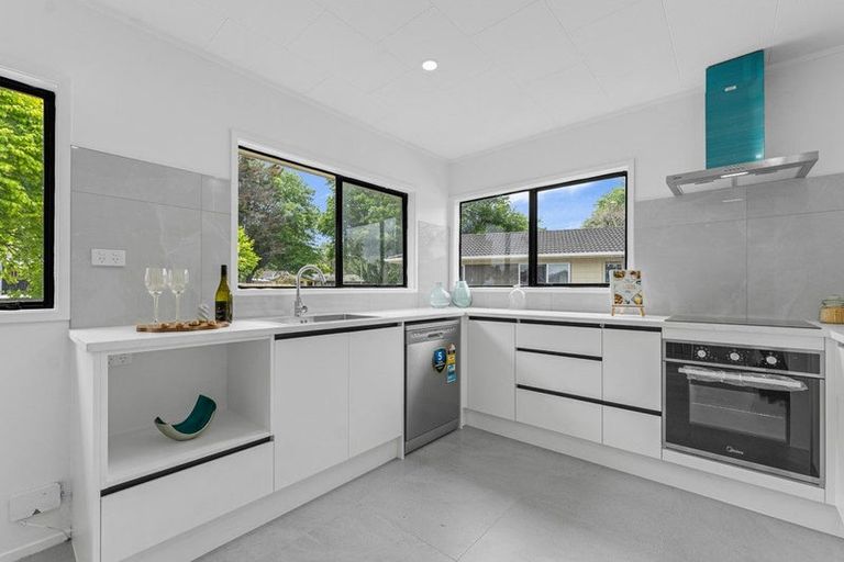 Photo of property in 10 Cadiz Place, Red Hill, Papakura, 2110