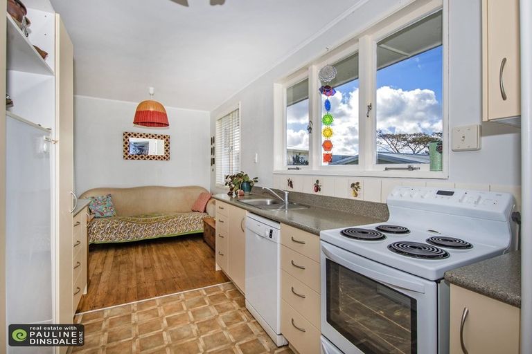 Photo of property in 7 Mcinnes Avenue, Te Kamo, Whangarei, 0112