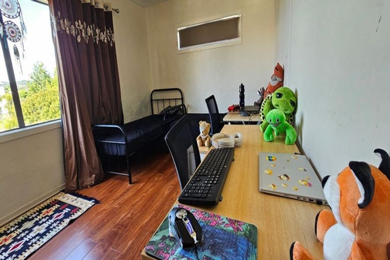 Photo of property in Krisley Court, 25/6 Ambrico Place, New Lynn, Auckland, 0600