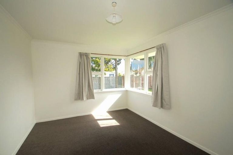 Photo of property in 5 Cheam Street, Dallington, Christchurch, 8061