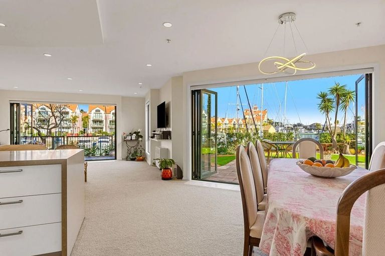 Photo of property in 43 Waterside Crescent, Gulf Harbour, Whangaparaoa, 0930
