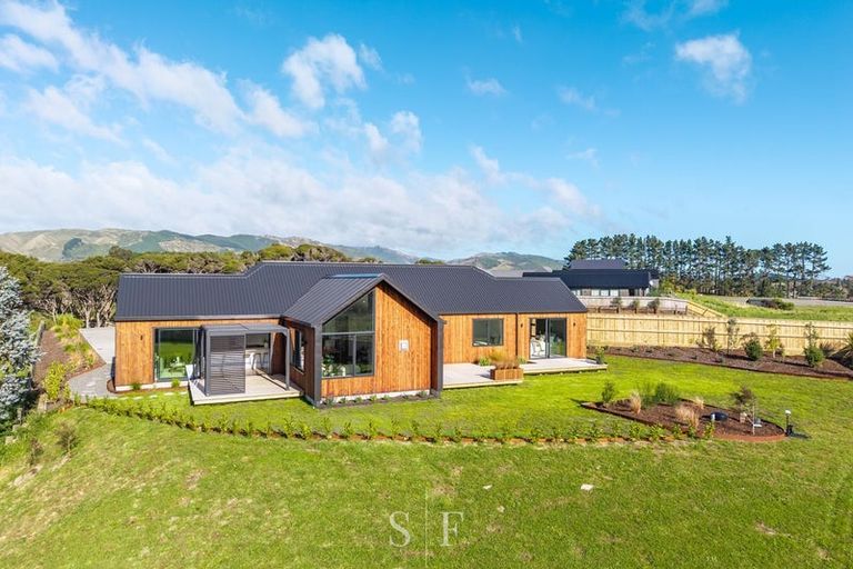 Photo of property in 40 Anderson Park Drive, Waikanae, 5036