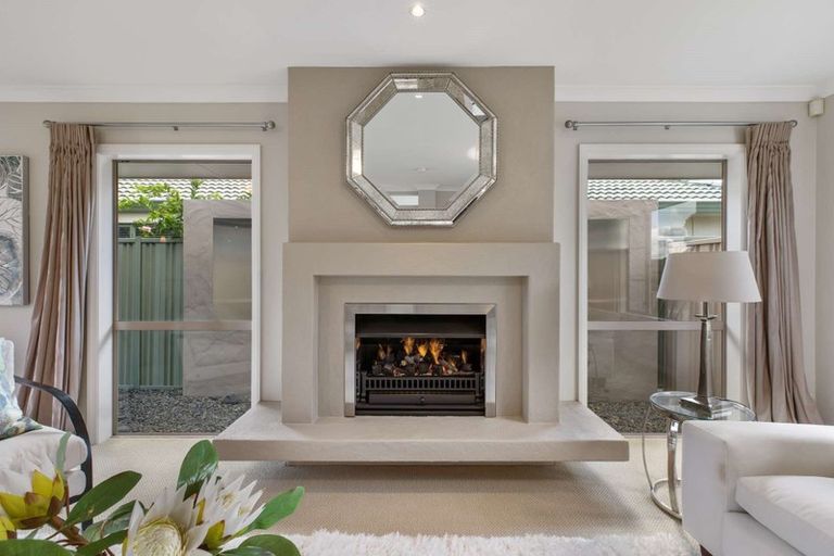 Photo of property in 3 Wayne Francis Drive, East Tamaki, Auckland, 2016